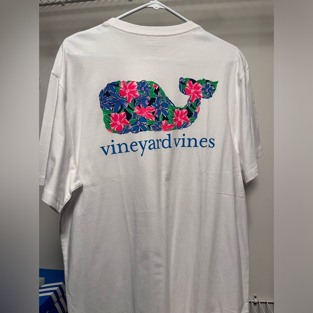 Vineyard Vines men’s Tshirt large